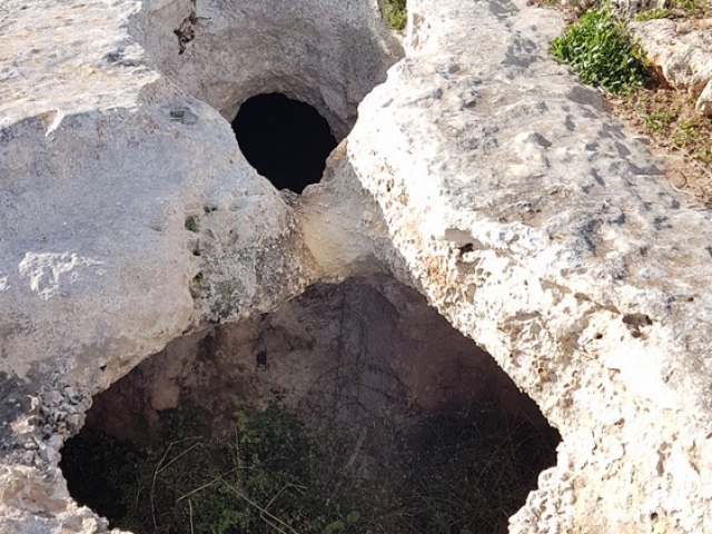 Roman Road in Malta punic tombs